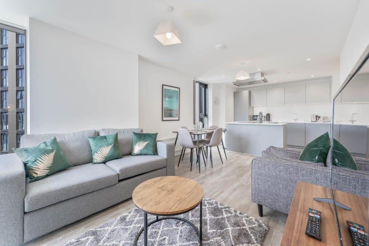 Stunning 2 Bed In Appartement