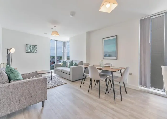 Stunning 2 Bed Apartment In Central Birmingham